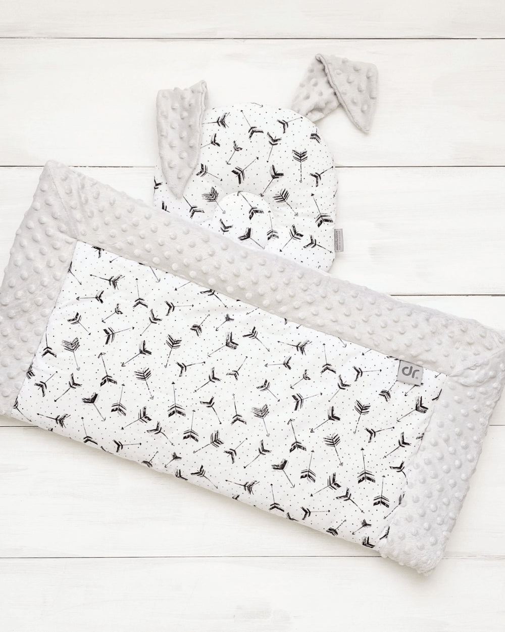 Păturică Minky Arrow&Grey cu 2 fețe