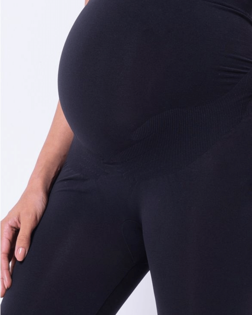 Pantaloni scurți gravide Hug a Bump Negru