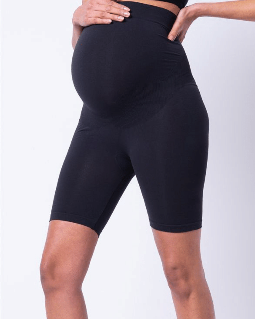 Pantaloni scurți gravide Hug a Bump Negru